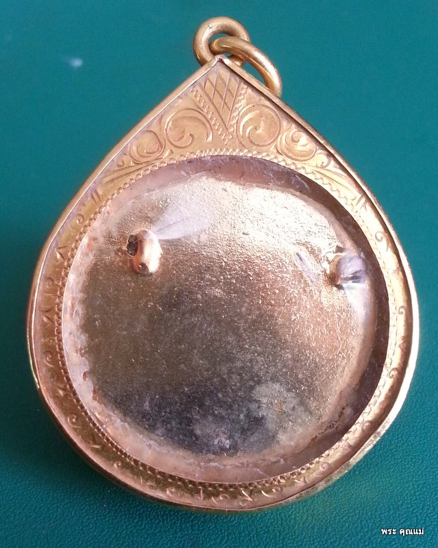 เข็มกลัดพระพุทธเจ้ากะไหล่ทองลงยา 