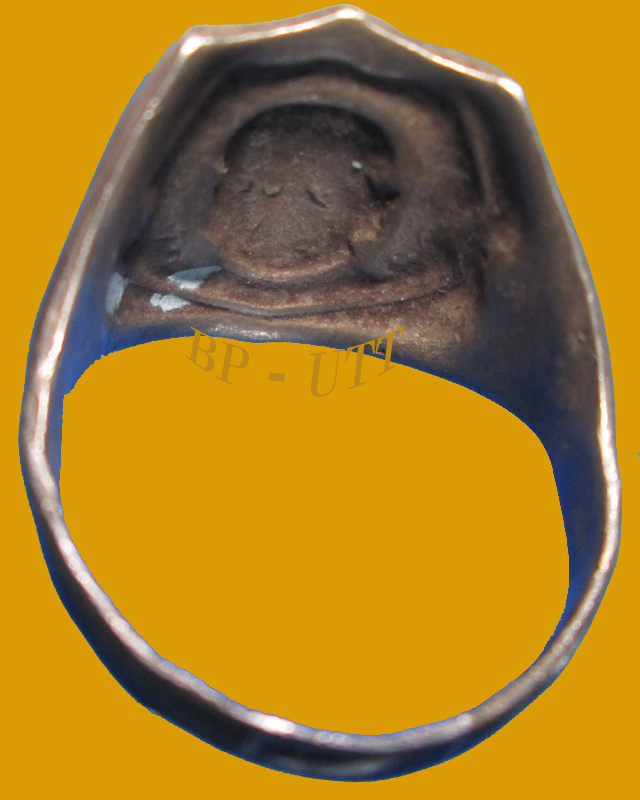 ** แหวนหลวงพ่อทวด หลังแบบ เนื้ออัลปาก้า ปี 2506 วัดช้างให้ จ.ปัตตานี ** (เป็นที่นิยมของทหารและตำรวจ)