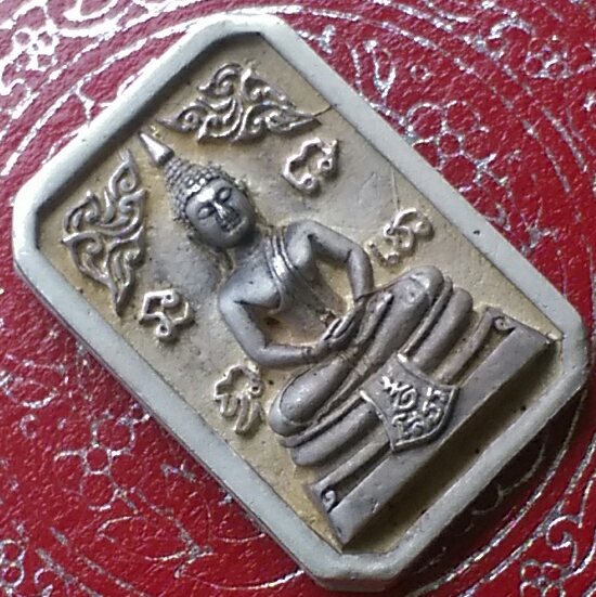 หลวงพ่อโสธร 80 ปี กรมตำรวจ เนื้อเงิน พิมพ์แปดแหลม