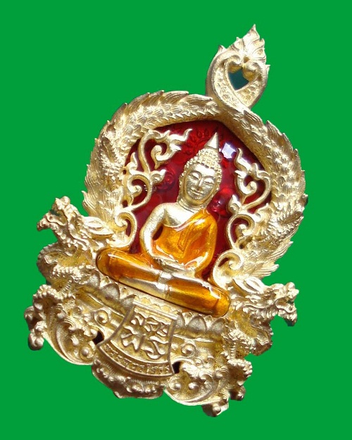 พระพุทธโสธร รุ่นเจริญพร กรรมการหลังเลียบ พิมพ์เล็ก เนื้อทองระฆังลงยา สีแดง หมายเลข ๙๓