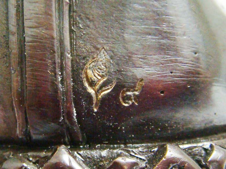 เลข ๙...พระบูชาอุปคุตแบ่งลาภ เนื้อโลหะผสม(รมมันปู) หน้าตัก 2 นิ้ว หลวงปู่คำบุ วัดกุดชมภู