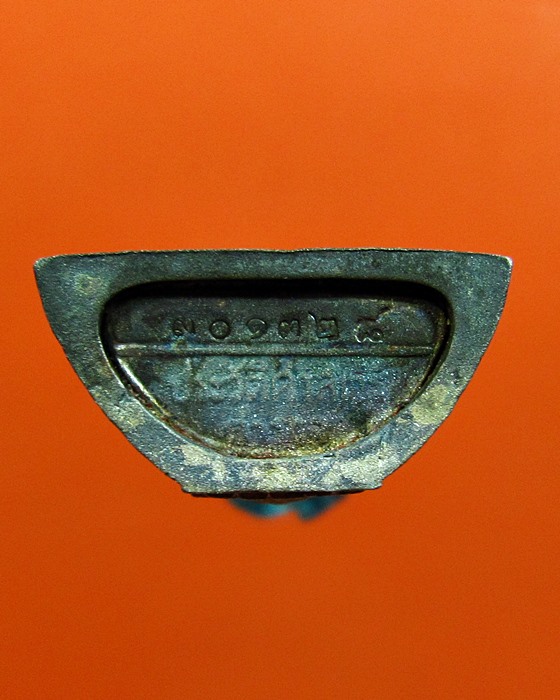 รูปหล่อหลวงพ่อโสธร 80 ปี กรมตำรวจ เนื้อเงินพ่นทราย