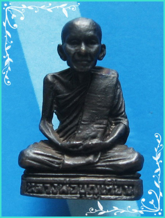 ...ลพ.บุญเทียม วัดลาดหลุมแก้ว ปทุมธานี พระรูปหล่อรุ่นแรกอุดกริ่ง เนื้อทองผสมรมดำ หายากๆ ...