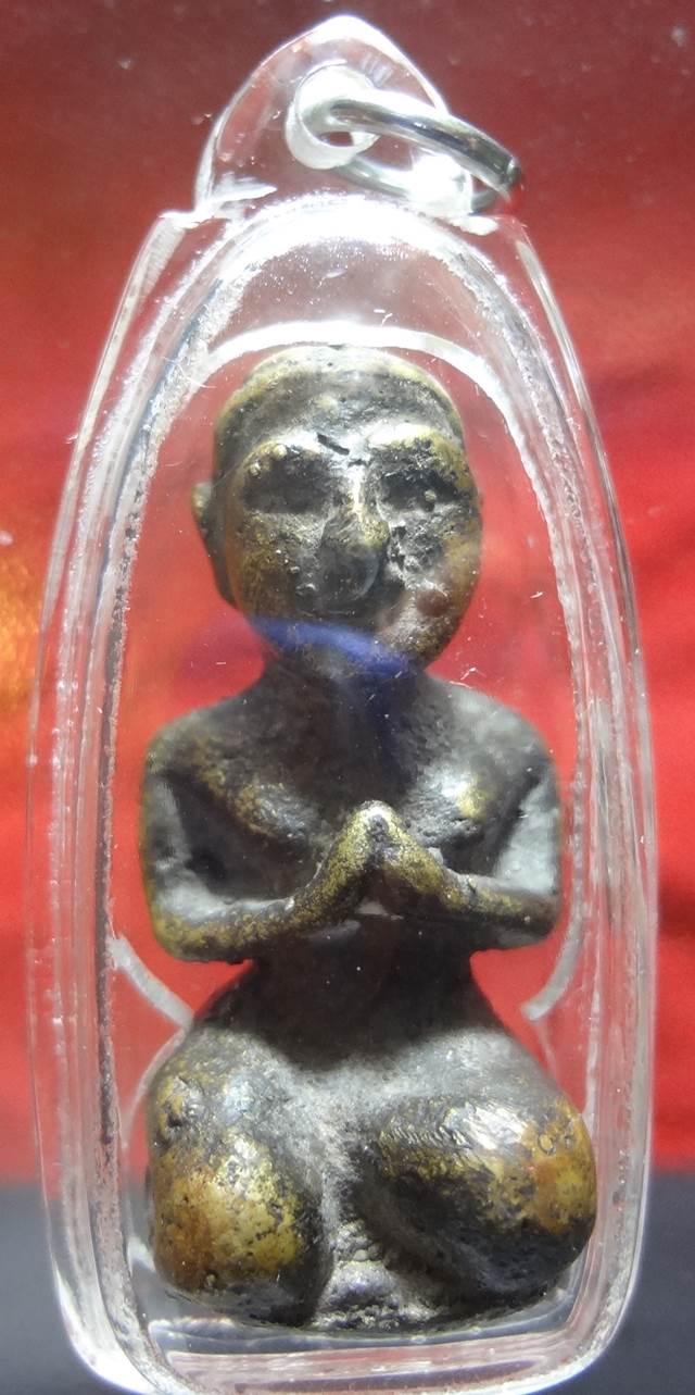  หล่อโบราณไม่ทราบที่ครับ