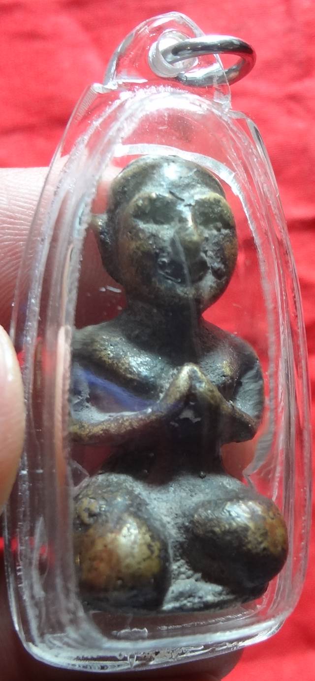  หล่อโบราณไม่ทราบที่ครับ