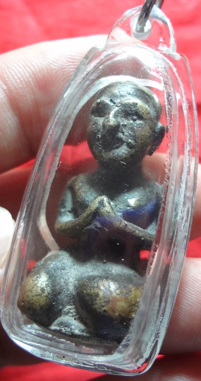  หล่อโบราณไม่ทราบที่ครับ