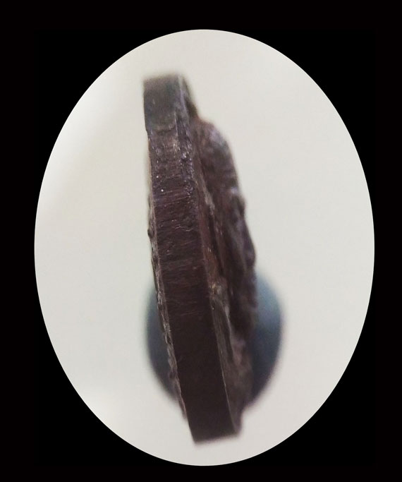  	 เหรียญเม็ดยา หลวงปู่หมุน รุ่น มหาสมปรารถนา ปี43 หน้าไม่แตก บล็อคทองคำ ผิวแช่น้ำมนต์ สภาพสวย