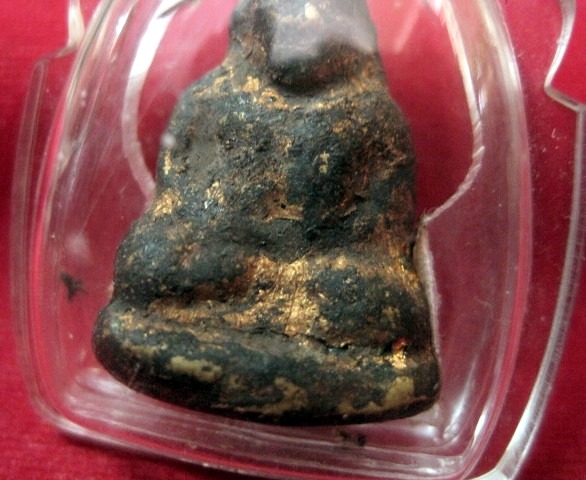 หลวงพ่อเงิน บางคลาน กรุวัดเขาพระใต้. อ.ทับคล้อ จ.พิจิตร 