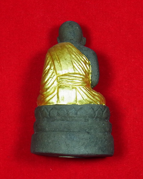 หลวงพ่อทวด วัดช้างให้ เนื้อว่านปิดทองคำ ขนาด 1.5 นิ้ว รุ่นย้อนยุค ปี 2542 พร้อมกล่องเดิมจากวัด