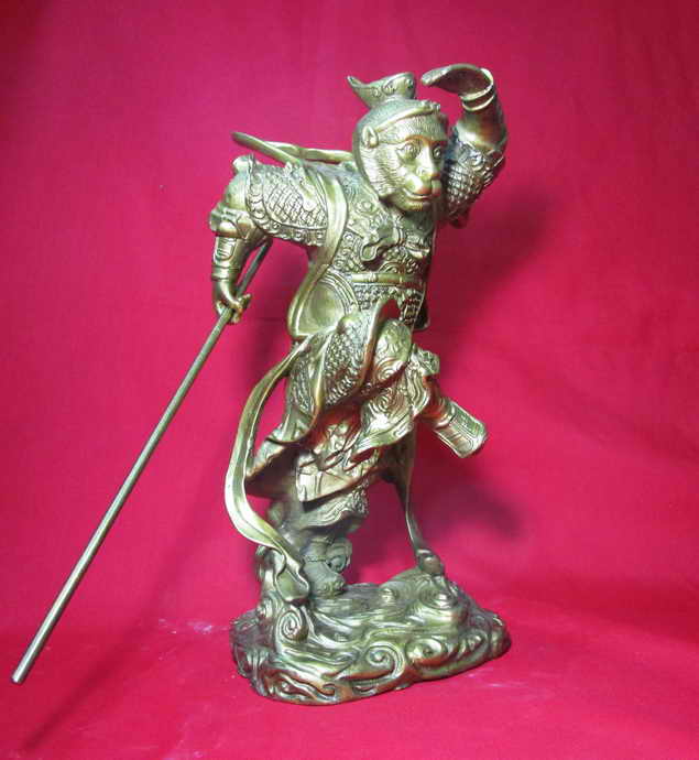  เทพเจ้าเห้งเจีย เนื้อทองเหลืองหล่อตันๆ หนักๆ สูง 11 นิ้ว กว้าง 5.5 นิ้ว องค์ใหญ่ครับ ปิด 3000