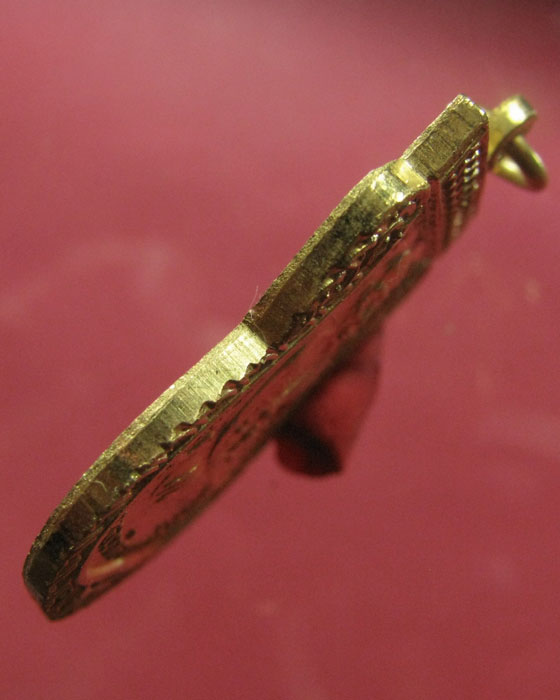 เหรียญเสมา ล.ป.ทวด เลื่อน 49/53 เนื้อทองแดงกะไหล่ทอง กรรมการ