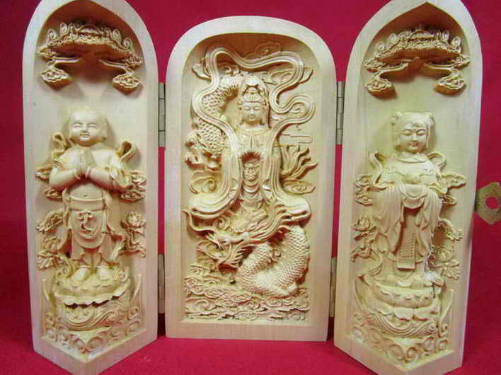  	  เจ้าแม่กวนอิมพร้อมลกศิษย์ กิมท้ง เง็กนึ่ง แกะจากไม้มงคล แกะไ ด้ละเอียดสวยงามมาก ขนาด กว้าง 5 นิ้
