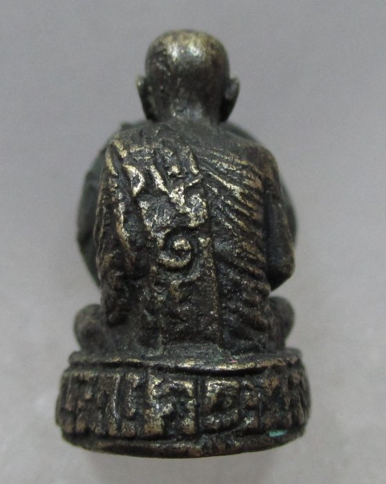 รูปหล่อโบราณไม่ทราบที่ครับ