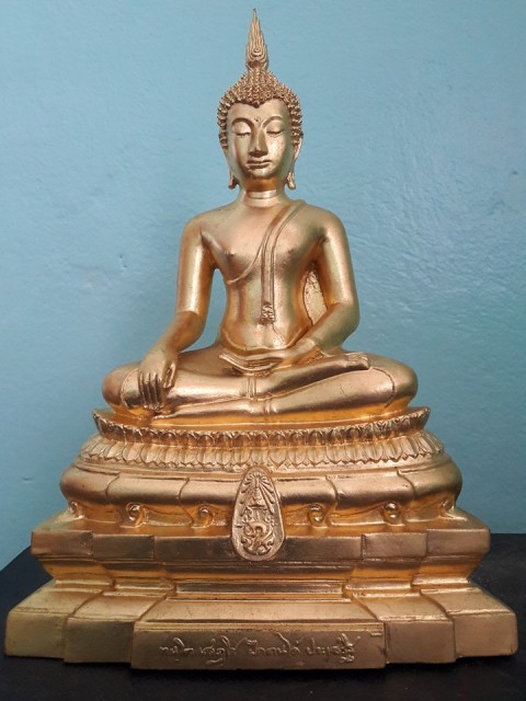 พระพุทธชินสีห์5นิ้ว  ภ.ป.ร คณะทันตแพทย์ศาสตร์จุฬา ปี33 ปิดทองคำเปลว