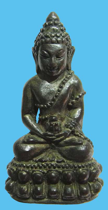 พระกริ่งรุ่นแรกเนื้อนวะโลหะ1 ใน 9 องค์ หลวงพ่อตัด วัดชายนา ปี 2543 ตอกโค๊ด วชน เรียงรุ่นแรก 