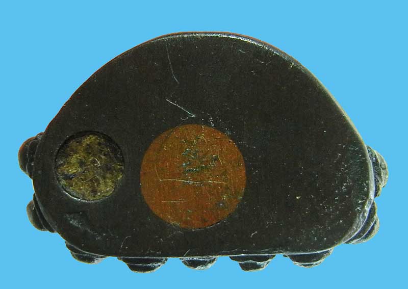 พระกริ่งรุ่นแรกเนื้อนวะโลหะ1 ใน 9 องค์ หลวงพ่อตัด วัดชายนา ปี 2543 ตอกโค๊ด วชน เรียงรุ่นแรก 