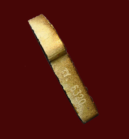 ขุนแผน หลวงพ่อสาคร ไตรมาส 51 เนื้อขาว/ทาทอง....ฝังพลอย,โค๊ดทองแดง (พิมพ์ใหญ่) เลข6320 ปี 51 