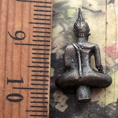 วัดใจเริ่ม 10 บาท กับ รูปหล่อพระยอดธง  …AM609