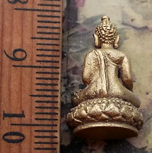 วัดใจเริ่ม 10 บาท กับ พระหล่อ…AM618