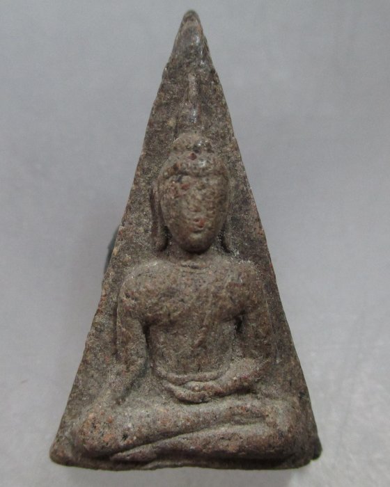 พระนางพญาเนื้อผงไม่ทราบที่ครับ