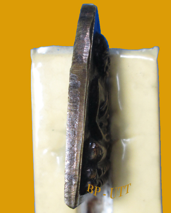 นิยม * เหรียญหลวงปู่ทวดเตารีดเล็ก ร.ศ.200 ปี 2525 วัดช้างไห้  ( พิมพ์หน้ากลาง บล๊อคนะขีด ) *