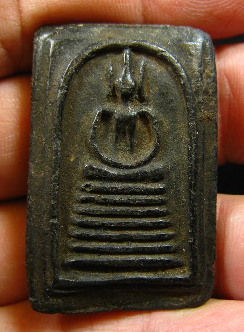 พระสมเด็จ เนื้อหามวลสารดี สวยไม่ทราบที่ครับ