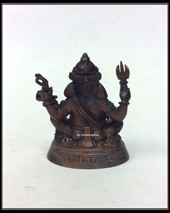 พระพิฆเนศ กรมศิลปากร ปี50 ขนาดบูชา สูง 2.5 นิ้ว หน้าตัก 1.8 นิ้ว เนื้อโลหะรมดำ No.295