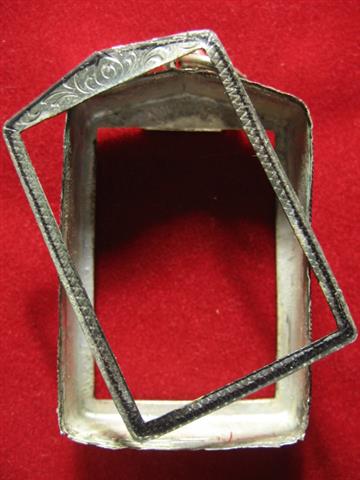 600.- กรอบเงิน ยกซุ้ม หนามาก ๆ หนัก ๆ ใส่พระสมเด็จ ขนาดมาตรฐาน 