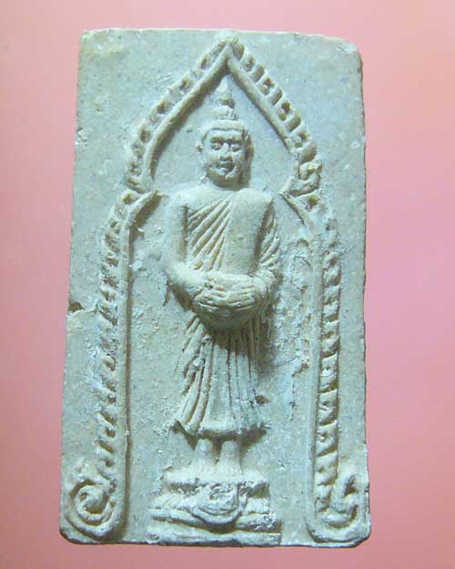 ลดทั้งร้าน เคาะเดียว พระผงประจำวัน หลวงพ่อเต๋ วัดคงทอง ปี 2512 (509)