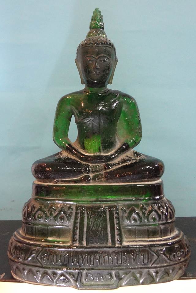  พระแก้วมรกต พิธี25ศตวรรษ เนื้อแก้วสีเขียวหน้าตัก 5 นิ้ว 