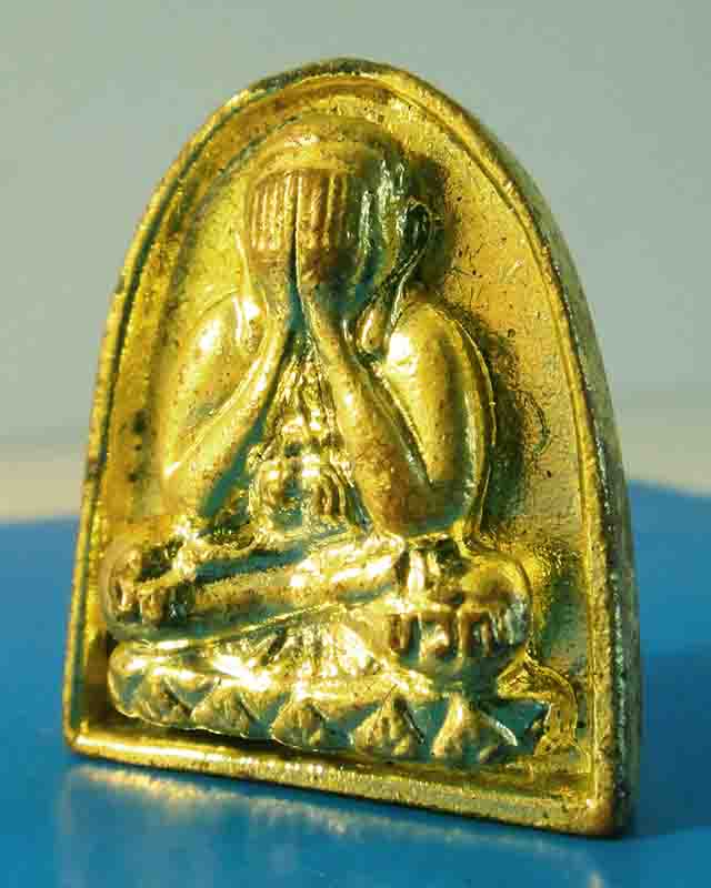 #ราคาเบาๆ พิเศษเข้าพรรษา..พระปิดตาหลังรูปเหมือน หลวงพ่อแพ วัดพิกุลทอง รุ่นมิ่งขวัญ 