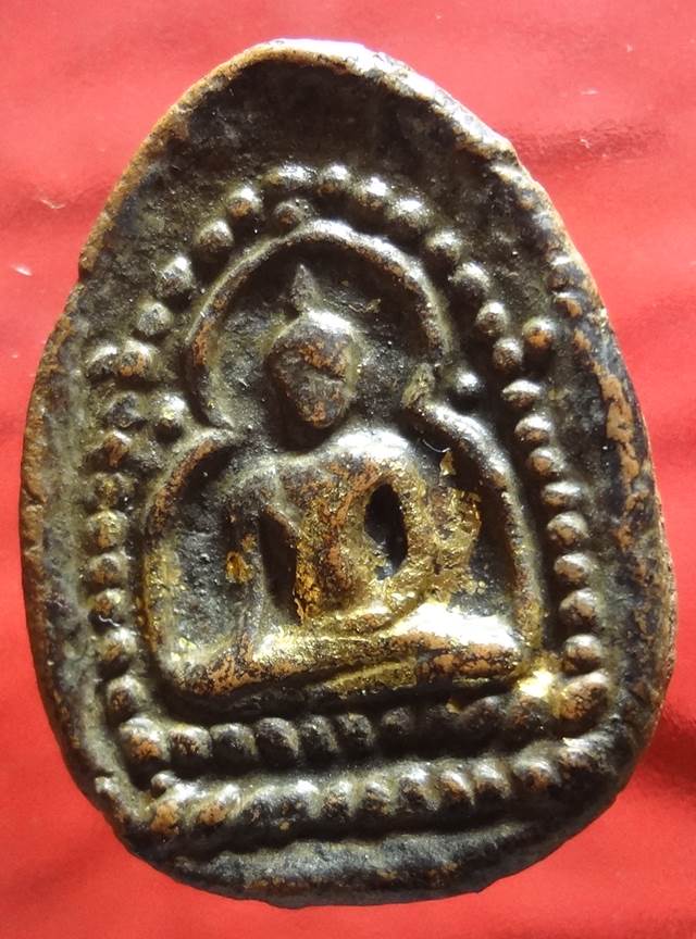 : พระกรุชุดกิมตึ๋ง. พิมพ์ประคำรอบ. งามๆครับ