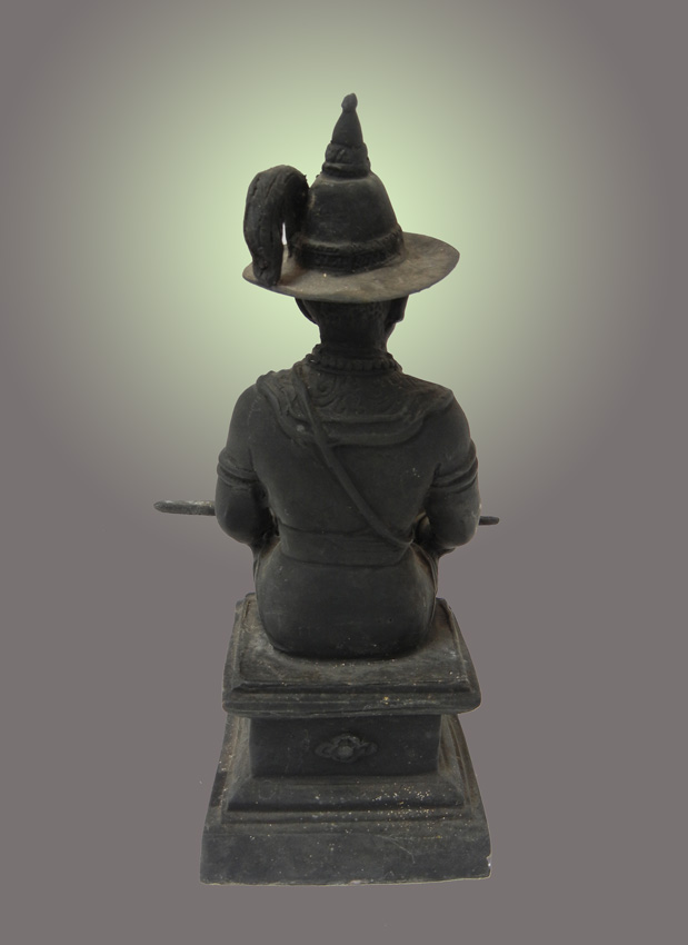 พระบูชา สมเด็จพระเจ้าตากสินมหาราช เนื้อโลหะเก่า จากหิ้ง สวย