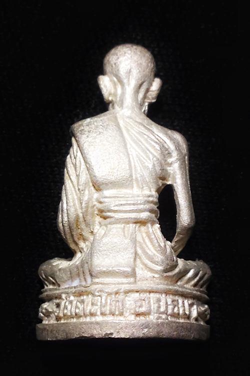 รูปหล่อหลวงพ่อรวย วัดตะโก ปี 39 รุ่น 4 เนื้อเงิน สวยเดิมๆ 