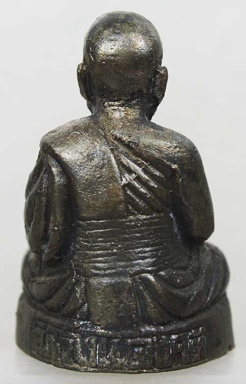 รูปหล่อโบราณรุ่นแรก หลวงพ่อเอื้อน วัดวังแดงใต้ เนื้อนวะ หมา ย เลข 29 สร้าง 67 องค์ ปี2549