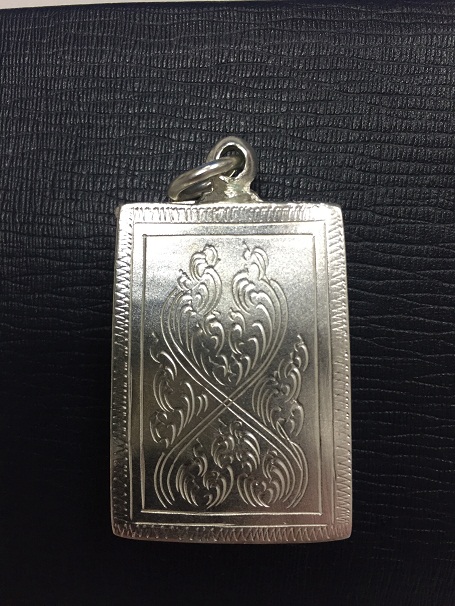 ตลับเงินปิดหลัง สำหรับใส่พระสมเด็จ หลวงปู่หมุน