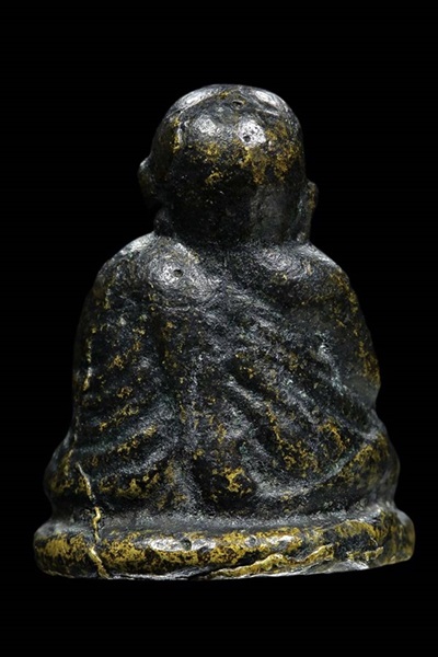 หลวงพ่อเงิน รุ่นปืนแตก ปี28 ไตรมาส สวย ๆ 