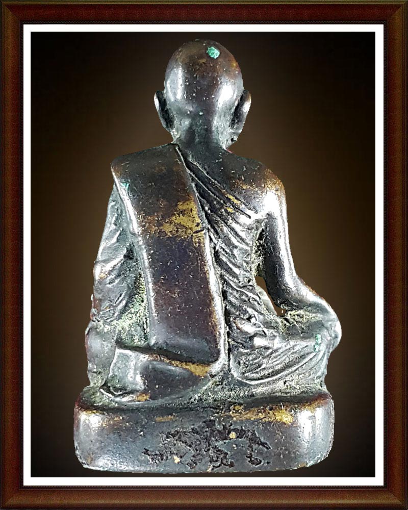 รูปหล่อโบราณ หลวงพ่อป๊อก วัดโบสถ์ อุทัยธานี