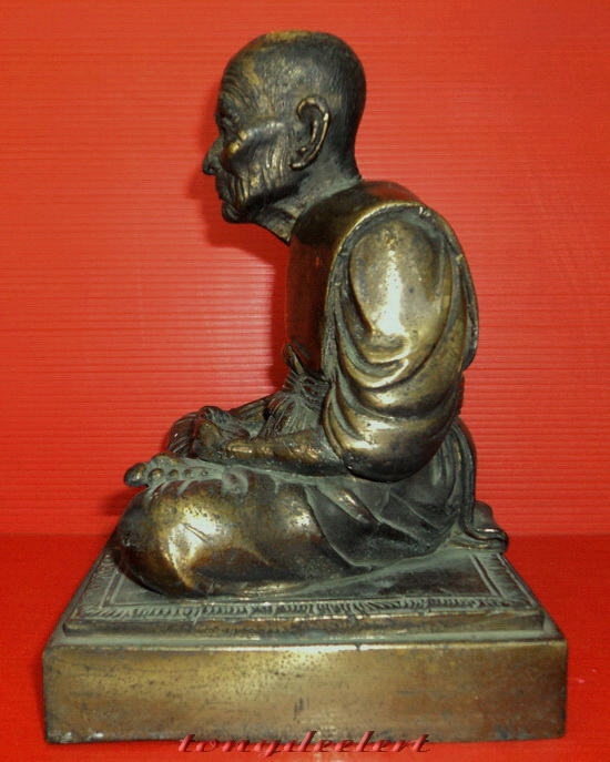 รูปหล่อบูชาหลวงปู่ทวด สำนักสงฆ์วิสุทธิมรรควราราม สวยมากค่ะ