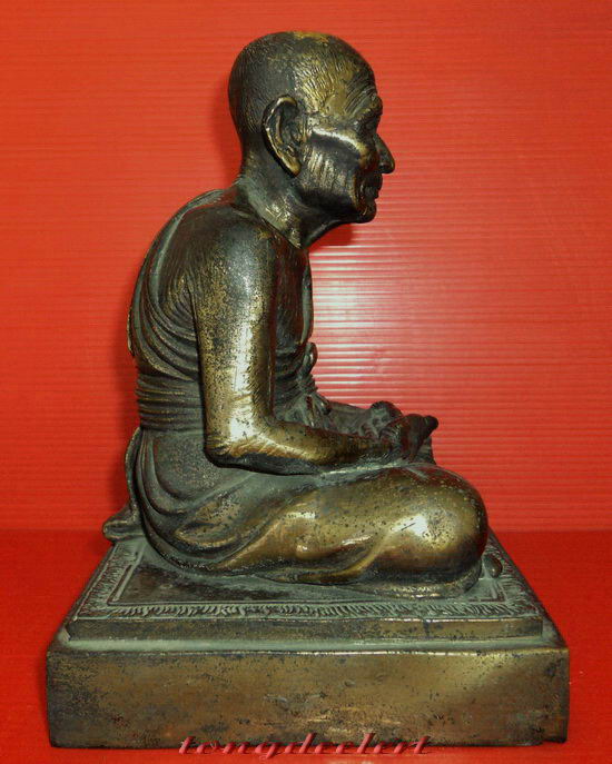 รูปหล่อบูชาหลวงปู่ทวด สำนักสงฆ์วิสุทธิมรรควราราม สวยมากค่ะ