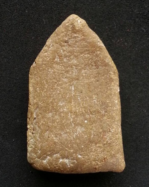 พระผงน้ำมันพิมพ์พุทธกวัก กรุวัดชนะสงคราม กทม.