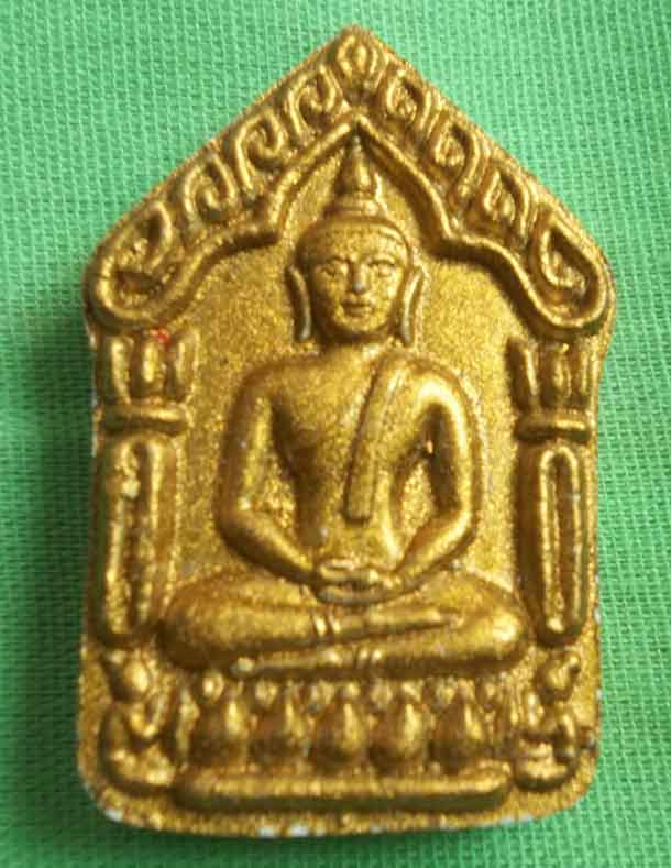 พระขุนแผนผงพรายกุมาร หลวงปู่ทิม วัดละหารไร่ รุ่นวางศิลาฤกษ์ ปี 2555 องค์ที่ 4