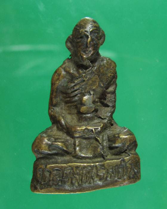 รูปหล่อ ล.พ.แช่ม วัดฉลอง ภูเก็ต