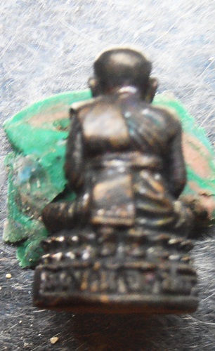 รูปหล่อหลวงพ่อทวดวัดช้างให้สวยๆพร้อมกล่อง