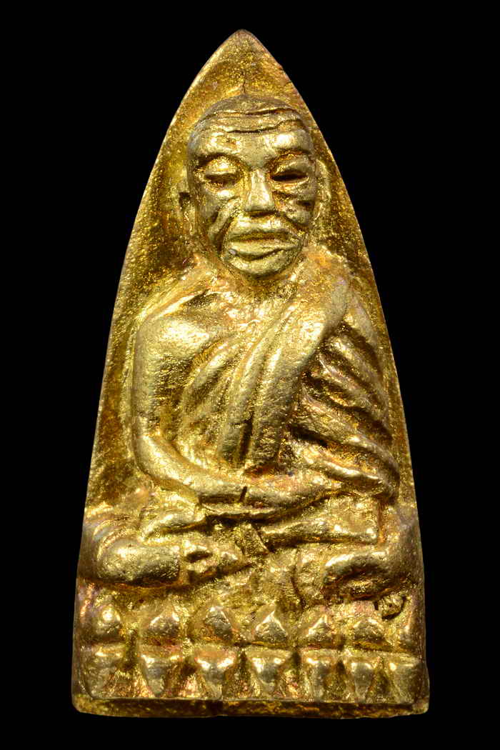 -หลวงปู่ทวด หลังเตารีด พิมพ์เล็ก เนื้อทองทิพย์ รุ่นสร้างโรงพยาบาลโคกโพธิ์ ปี 2539