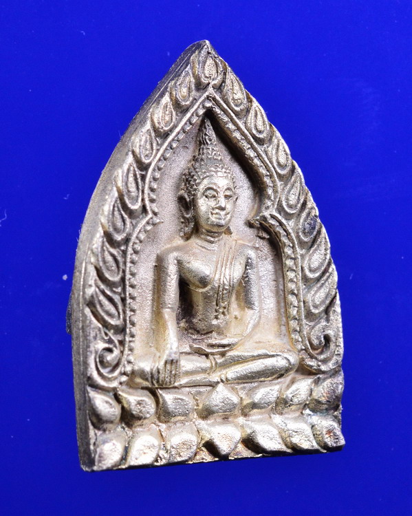 เจ้าสัวเนื้อเงินหลวงพ่อเกษม วัดม่วง อ่างทอง