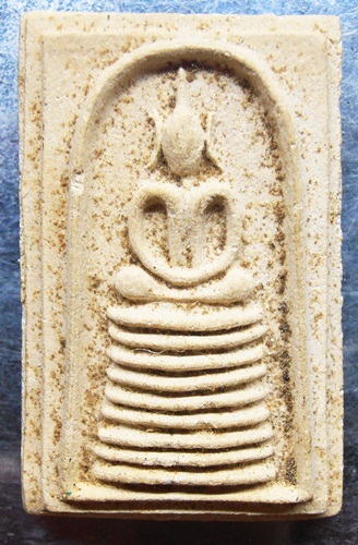 พระสมเด็จเก้าชั้น หลวงปู่จันทร์ วัดศรีเทพ ปี2500ผสมผงเก่าบางขุนพรหมครับ