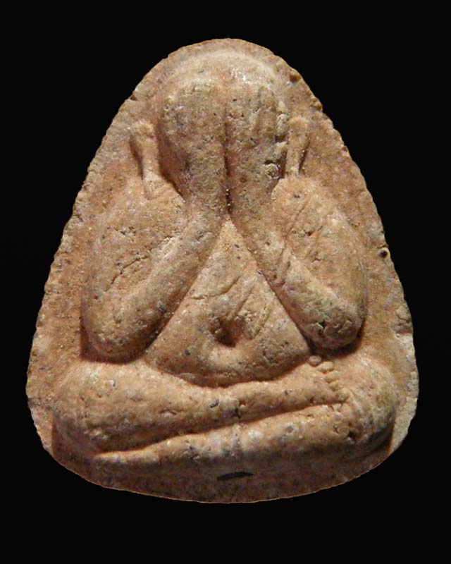 พระปิดตาหลวงพ่อยิด จันทสุวัณโน  วัดหนองจอก ฝังตะกรุดเงิน เนื้อผง ปี 2538 สภาพสวย 