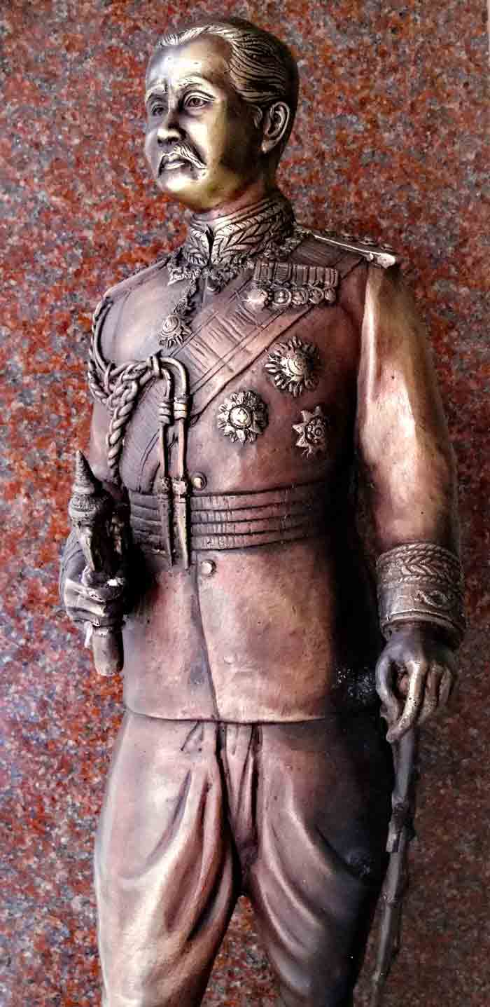 รูปหล่อในหลวงรัชกาลที่ 5 ขนาดบูชา