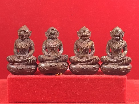 หนุมาน รุ่น มหาปราบคุมพล เนื้อทองแดง 4 องค์